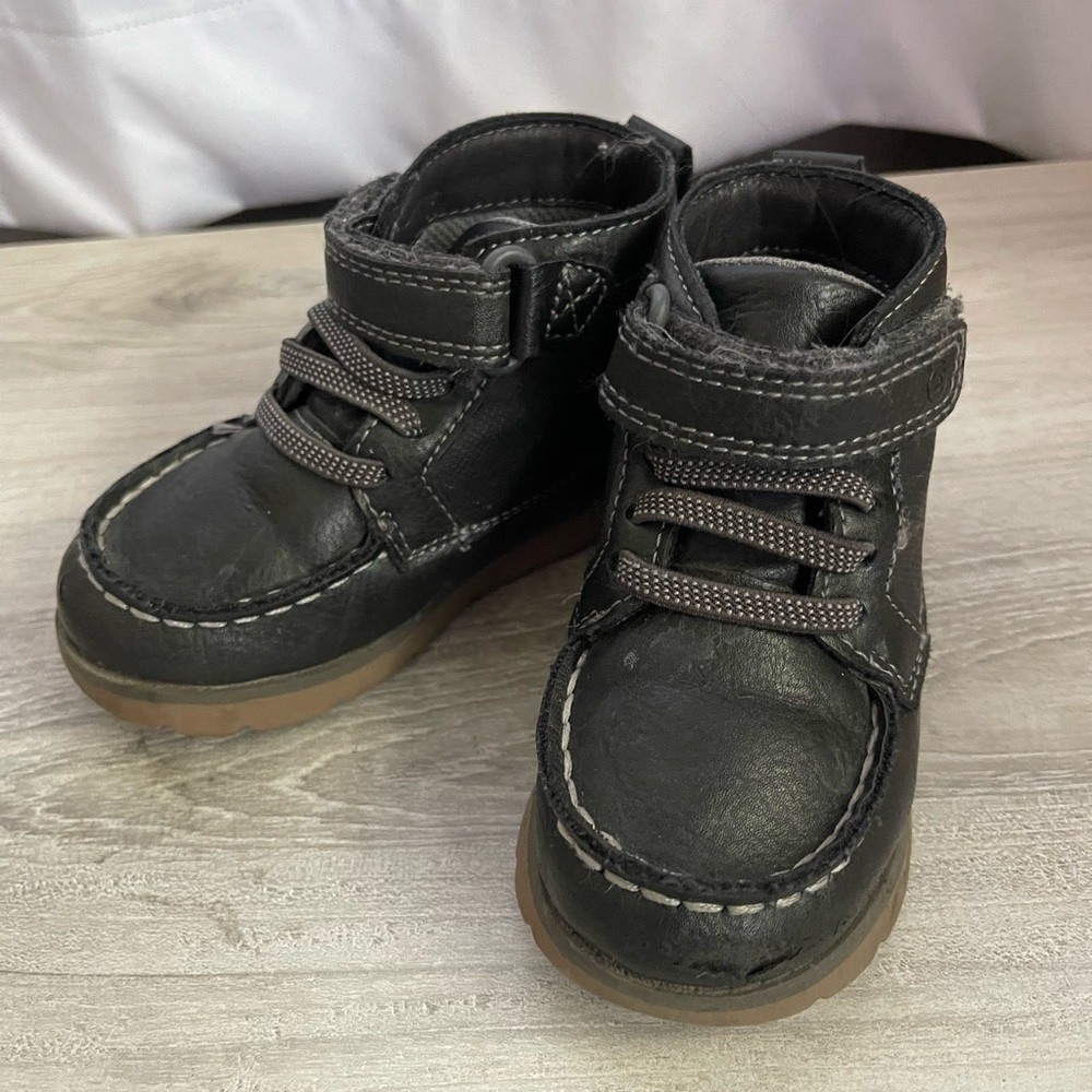 Stride Rite 360 Boys Stuart Boot Size 6M With Velcro Strap